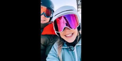 Тина Кароль показала, как спела с сыном колядку