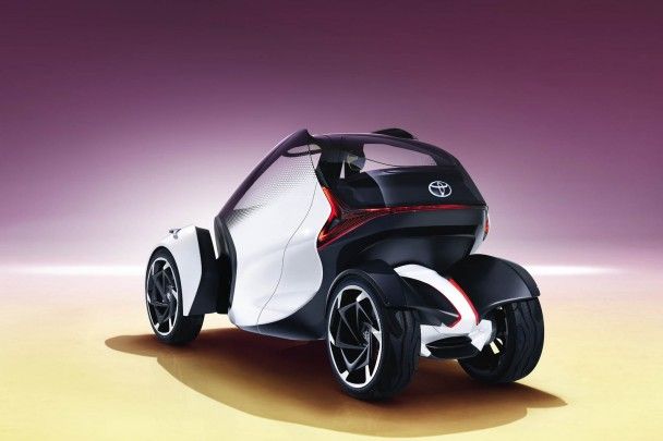 Toyota i-TRIL