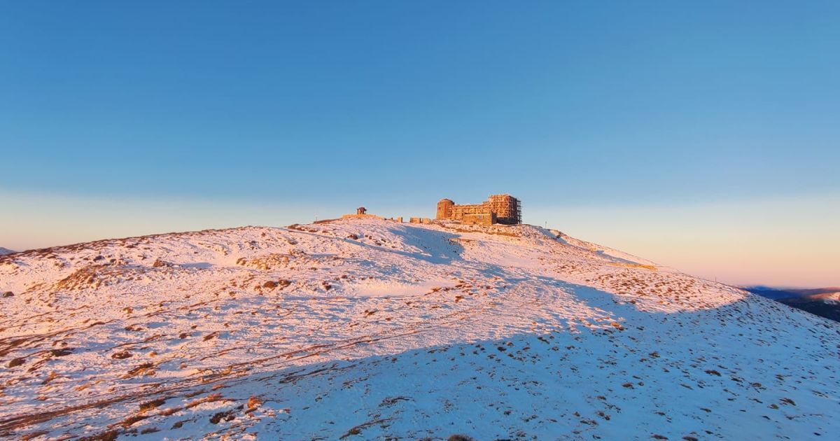 Карпаты засыпало снегом: фото и видео невероятных вершин