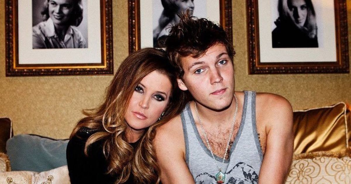 В крови внука Элвиса Пресли, совершившего самоубийство, обнаружили наркотики