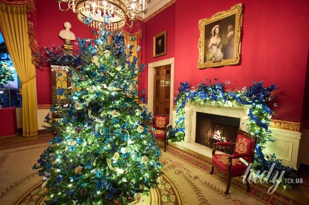 Меланія Трамп прикрасила Білий дім до Різдва 2025 року / © Associated Press