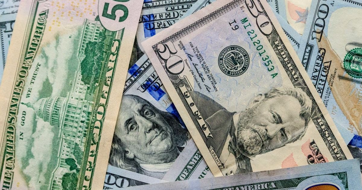 Україна отримала перший транш від МВФ у повному обсязі - НБУ