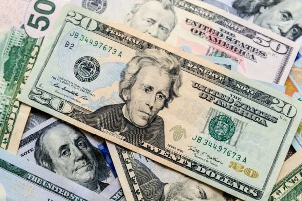 Курс валют на 5 июня: сколько будут стоить доллар, евро и злотый