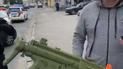 В Харькове несколько экипажей полиции задерживали машину с вооруженным игрушечным автоматом ребенком