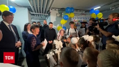 Росіяни зруйнували його у 2022-му: Зеленський приїхав до відбудованого ліцею на 1 вересня