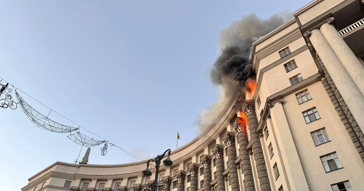 Наслідки удару по Кабміну 7 вересня Наслідки удару по Кабміну 7 вересня