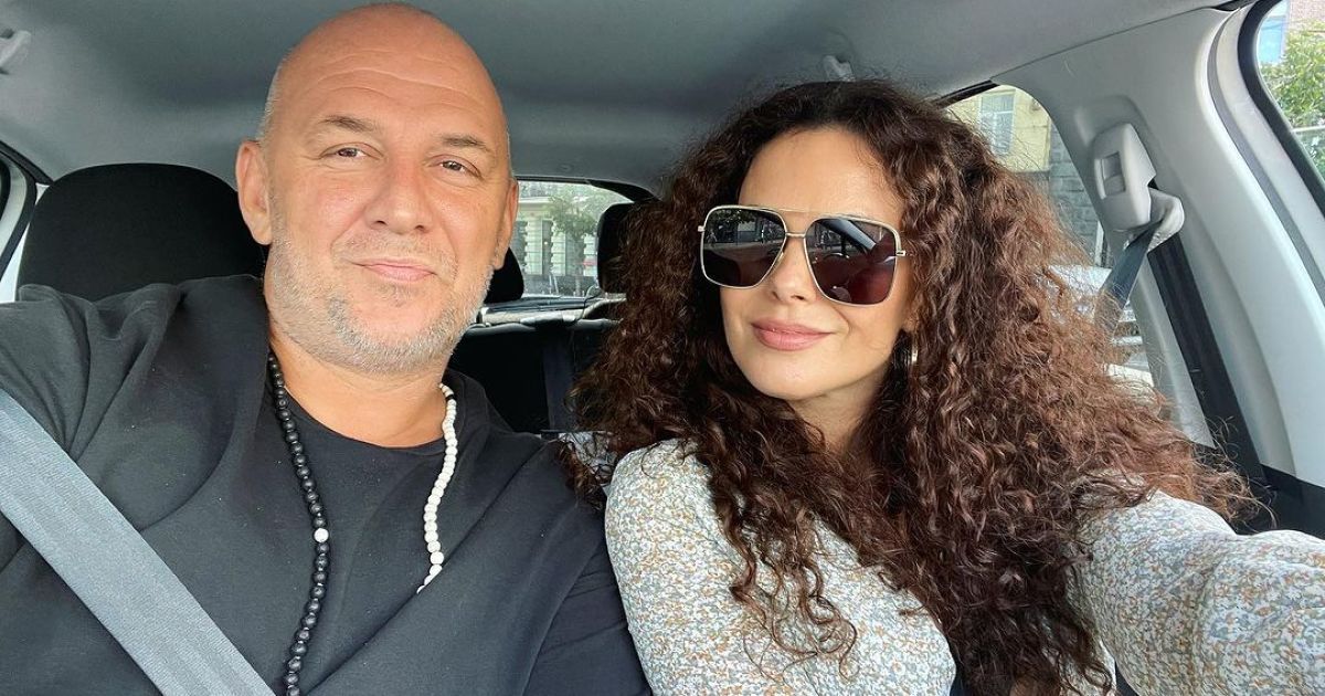 Әйелдің кеудесін сауу