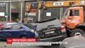 В Киеве кран без тормозов разбил десятки авто