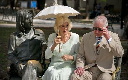 Еще один красивый образ: герцогиня Корнуольская в парке имени Джона Леннона на Кубе