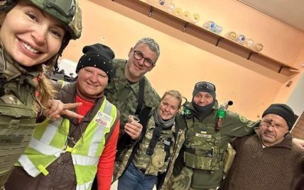 Арсен Мірзоян побував у зруйнованому Бахмуті та показав, як військовий освідчився коханій на передовій