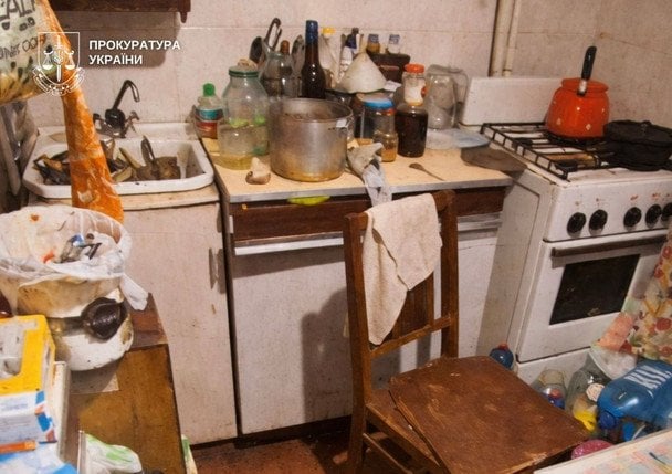 Завдав 26 ударів ножем: у Києві судитимуть чоловіка за жорстоке вбивство дядька