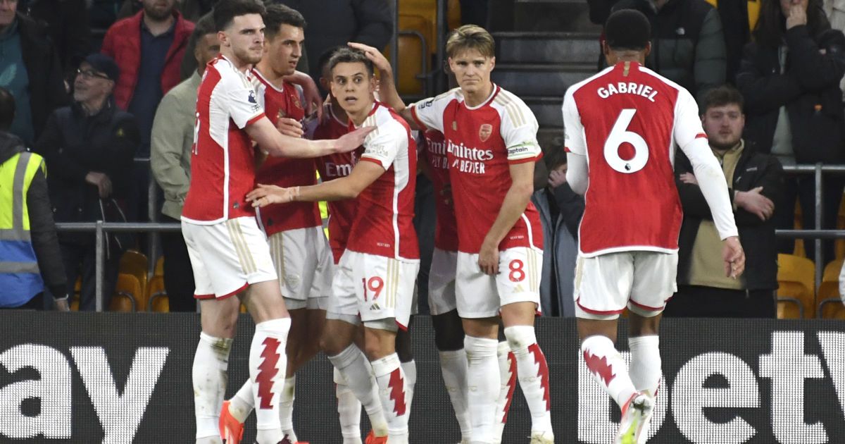 “Arsenal” without Zinchenko defeated “Wolverhampton” and topped the Premier League standings (video)