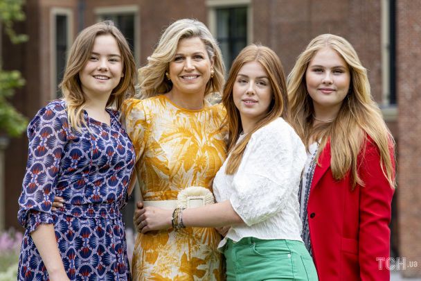 Королева Максима з трьома доньками / © Getty Images