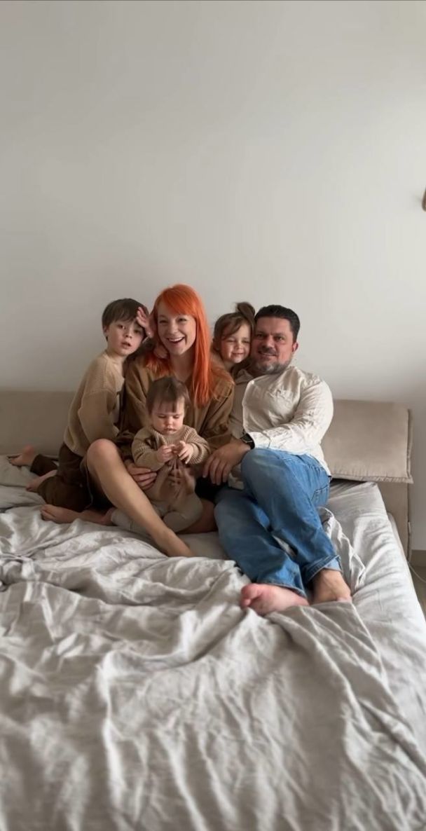 Світлана Тарабарова з родиною / © instagram.com/tarabarova