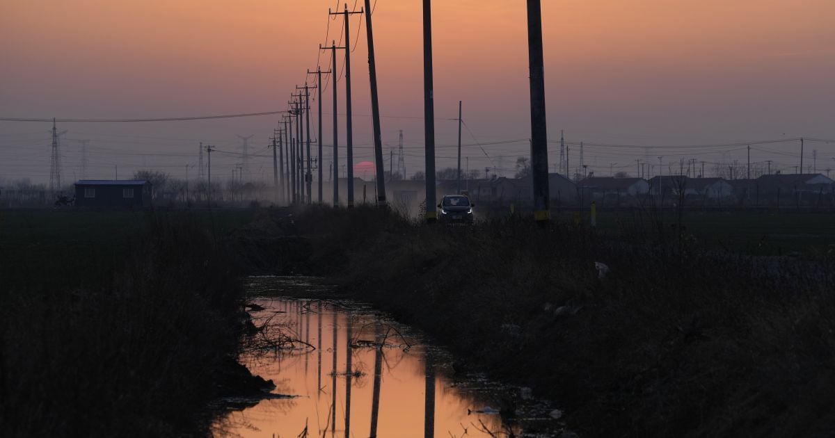 В Житомирской области — аварийные отключения света