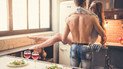 Как закрутить роман с собственным мужем
