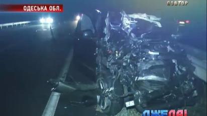 Страшная авария с участием иностранца произошла на Одесской трассе