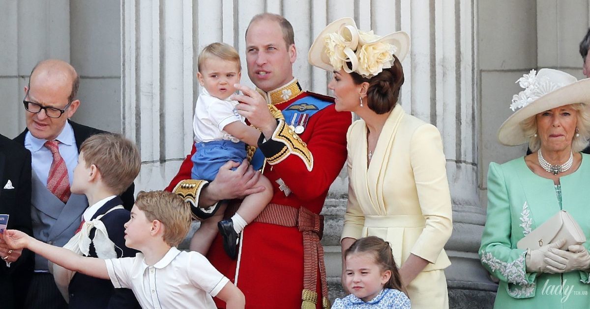 Британская королевская семья на торжественном параде в Лондоне