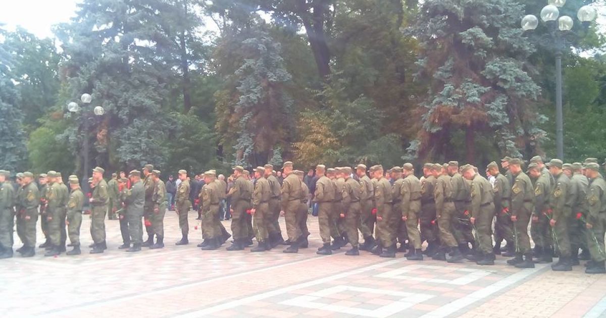 Вшанування бійців НГУ_5 / © facebook/Натал'я Нагорная, ТСН