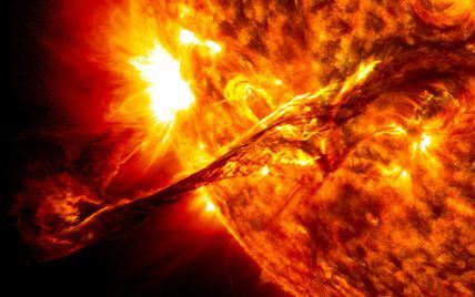 NASA показало впечатляюще видео, как "жило" Солнце в течение прошлого года