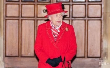 И этому есть причина: королева Елизавета II хочет собрать родственников на обед