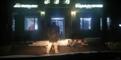 На Львовщине продолжается произвол: работники ТЦК жестоко "мобилизовали" мужчину возле магазина