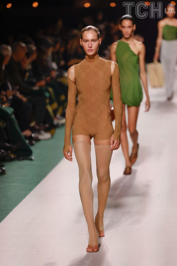 Коллекция Victoria Beckham весна-лето 2025 / © Associated Press