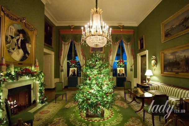 Меланія Трамп прикрасила Білий дім до Різдва 2025 року / © Associated Press