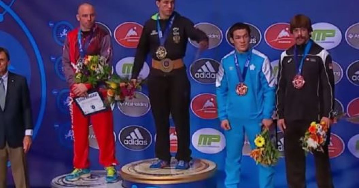 Спортсмен растерялся, услышав другую музыку