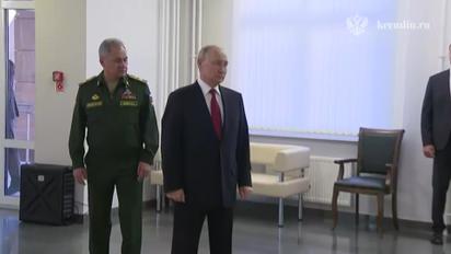 Путін демонстративно принизив Шойгу (відео)