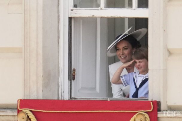 Парад Trooping the Colour на честь платинового ювілею королеви Єлизавети II / © Associated Press
