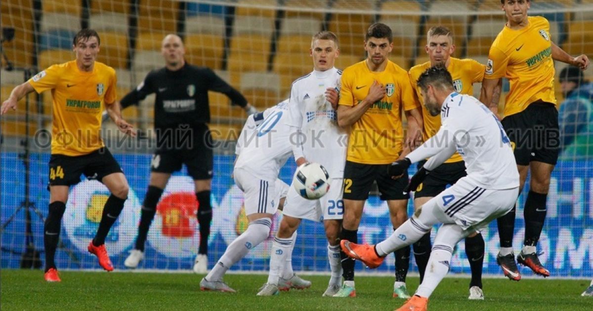 Смотри футбольные матчи Кубка Украины на ТСН Проспорт и канале 2+2