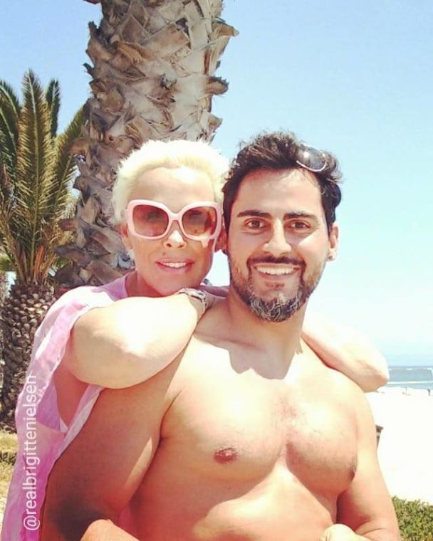 Бриджит Нільсен з чоловіком / © facebook.com/realBrigitteNielsen