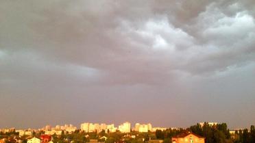 перед грозою в Києві_2 / © Віталій Зубов / Facebook