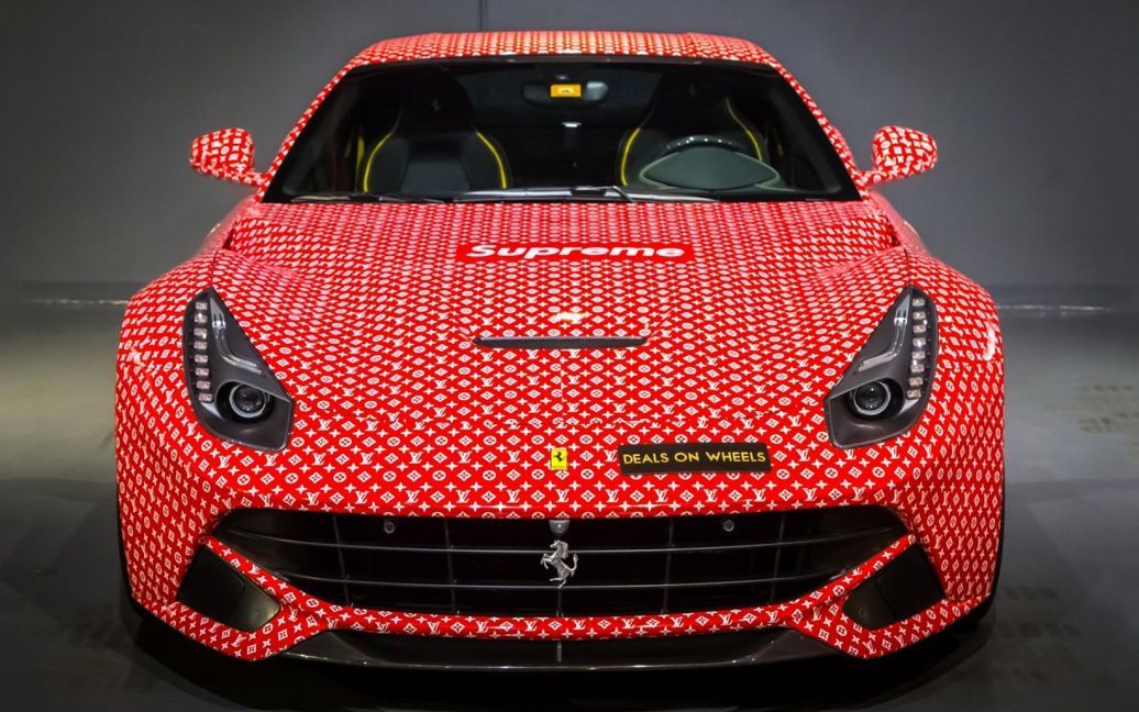 Ferrari в стиле модного тренда от Louis Vuitton уйдет с молотка — Новости —  tsn.ua