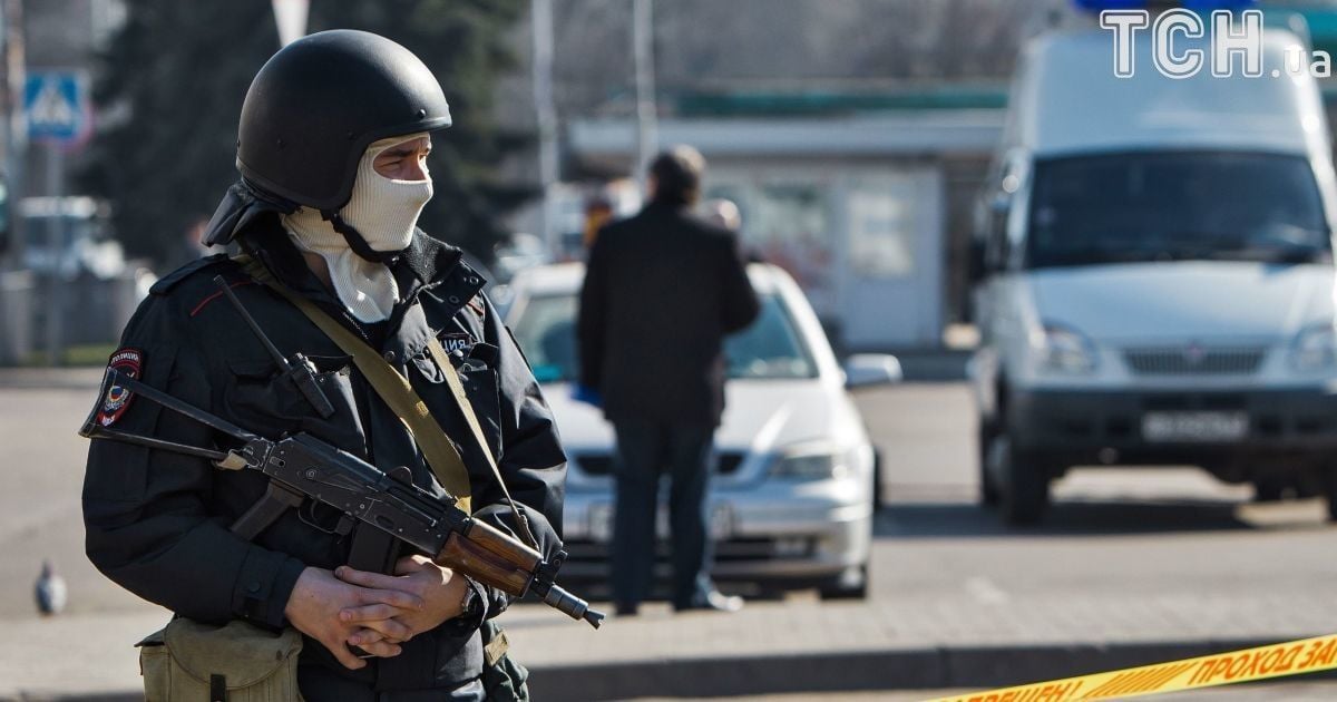 В окупованому Криму після обшуків російських силовиків заарештували четверо людей