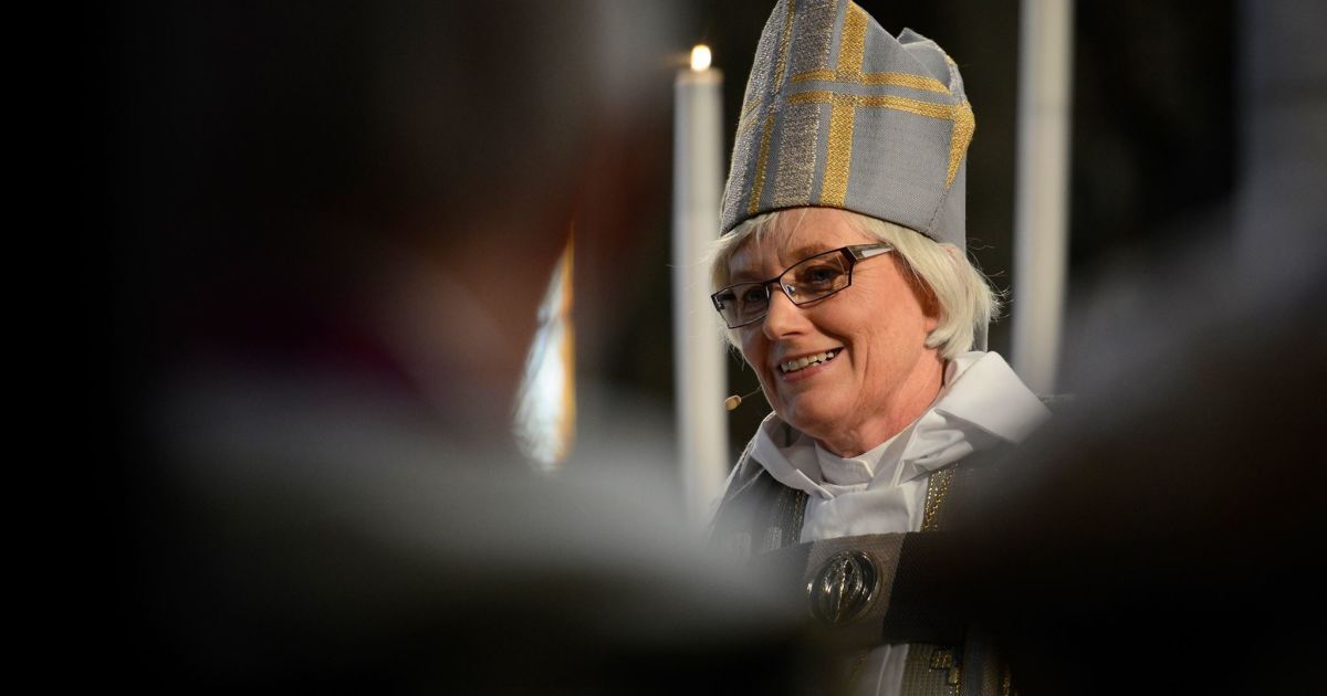 "На це пішло тридцять років": у Швеції вперше нарахували більше священниць, ніж священників