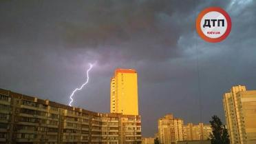гроза в Києві_5 / © facebook/dtp.kiev.ua