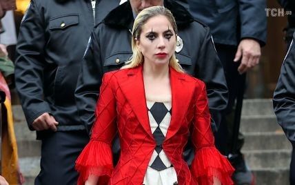 Первые кадры нового "Джокера": Леди Гага в образе Харли Квинн попала под прицел папарацци