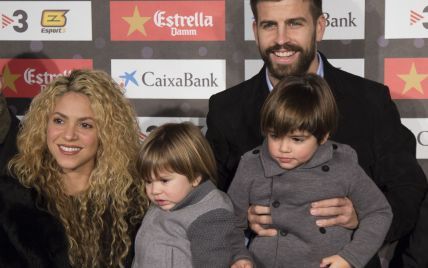 В полном составе: Шакира с подросшими сыновьями посетила светскую церемонию
