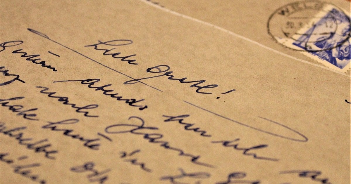 100-річні листи зберегли любовну переписку