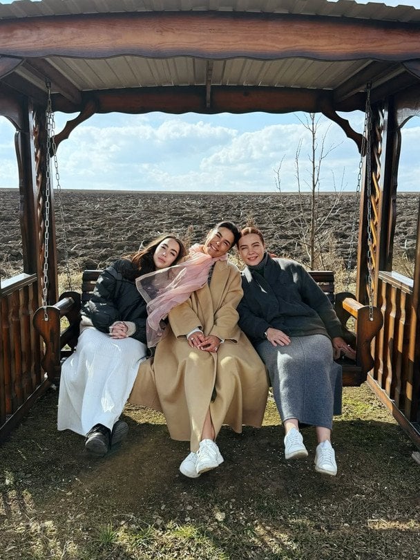 Іванна Онуфрійчук із сестрами / © instagram.com/ivannaonufriichuk