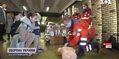 Первая медицинская помощь на 15 станциях киевского метро