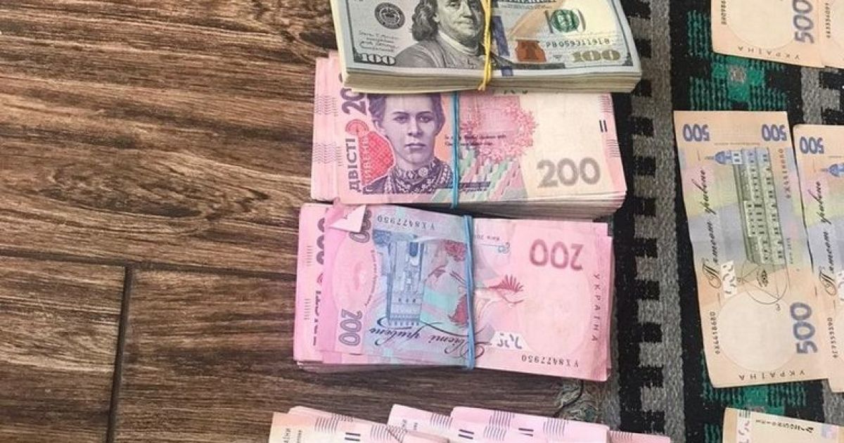 СБУ викрила на хабарі у 1 мільйон гривень посадовців Командування Медичних сил ЗСУ