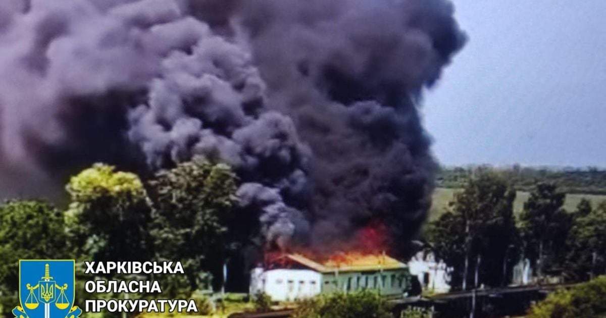 На вокзалі спалахнула сильна пожежа