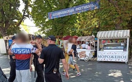 Скандал в Одесі: копи затримали провокатора в майці з російським триколором, що ображав українців