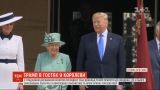 Впервые в Британию на встречу с Елизаветой ІІ прилетел Трамп