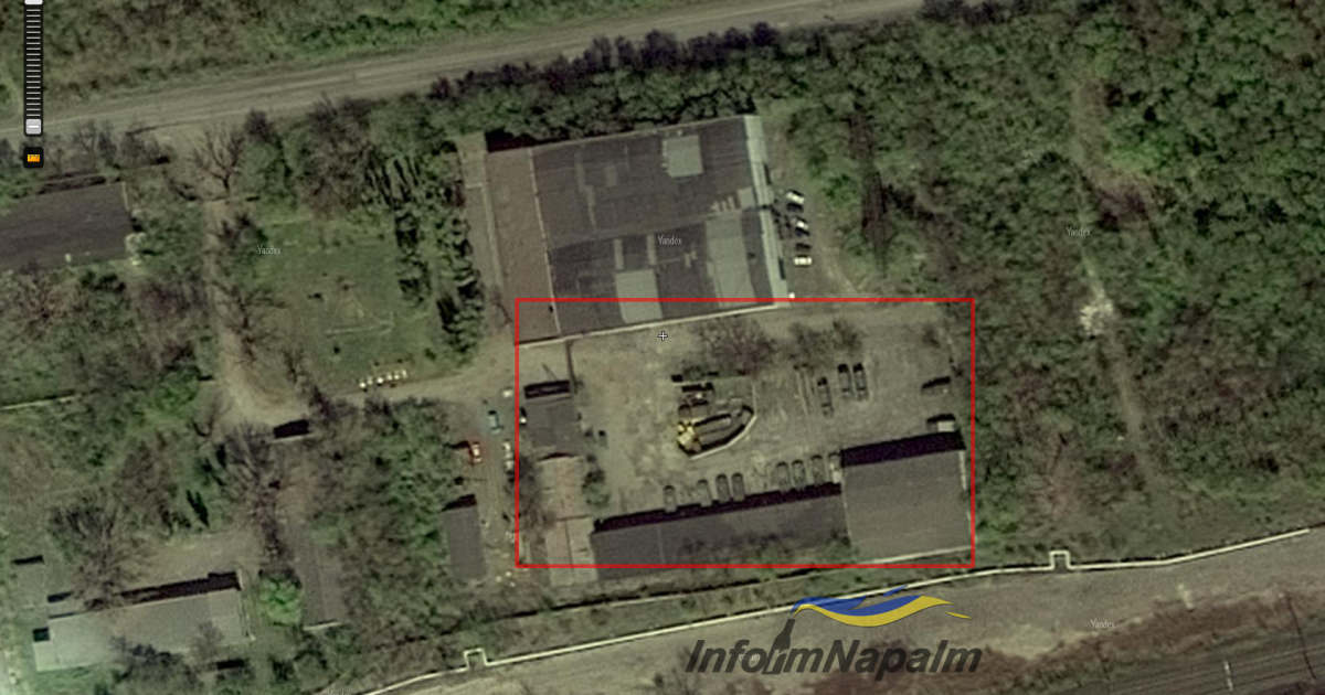 Скупчення військової техніки російських бойовиків у Алчевську / © InformNapalm