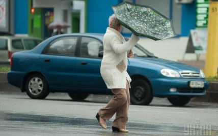 Осенний холод и дожди: синоптики рассказали, какой будет погода на выходных