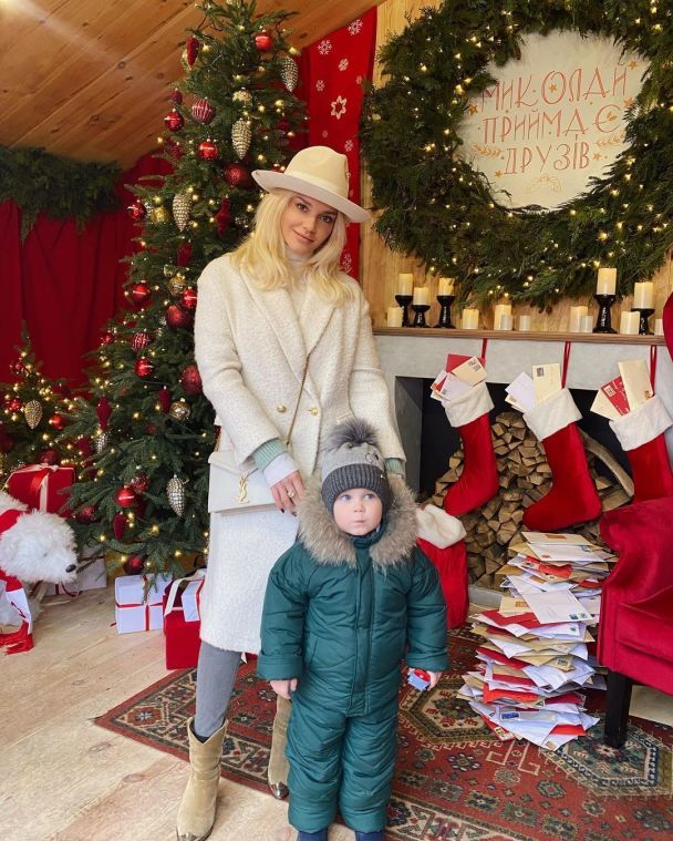  / © instagram.com/misharomanova